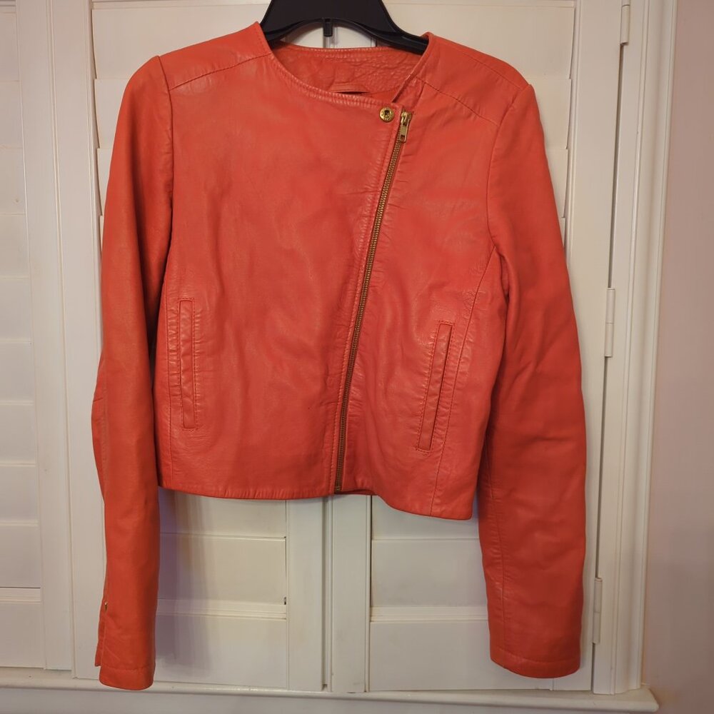Artelier Nicole Miller 100% lamb leather asymmetrical jacket. Size P (XS.)